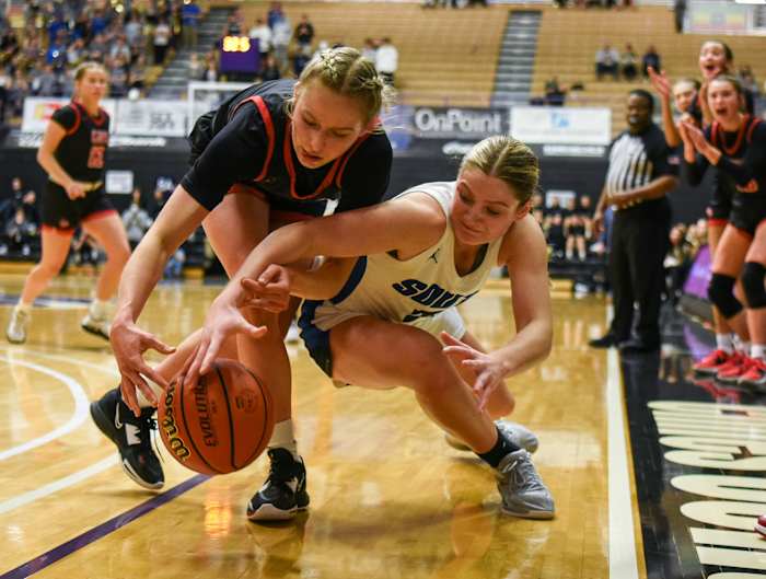 South Medford Clackamas 6A Oregon girls basketball final Taylor Balkom 16